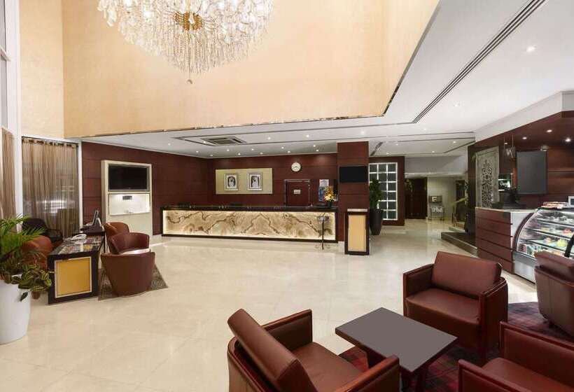 Hotel Howard Johnson By Wyndham Bur Dubai