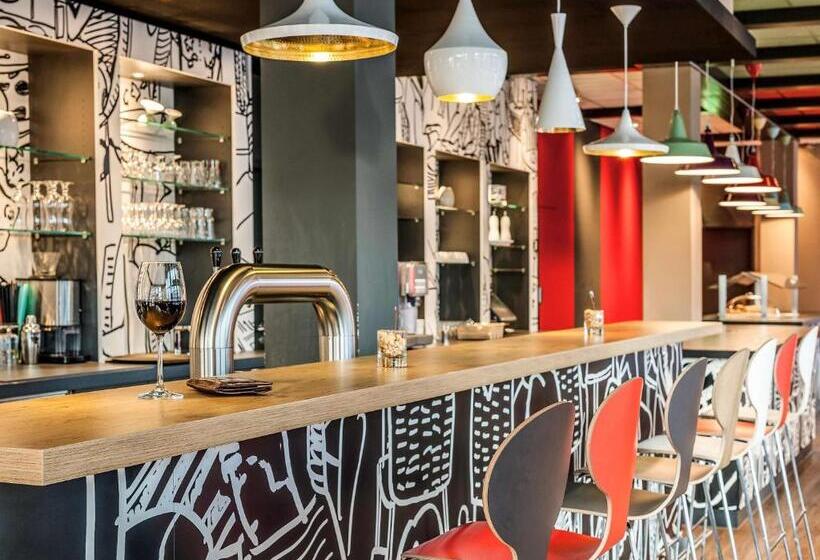 هتل Ibis Köln Messe