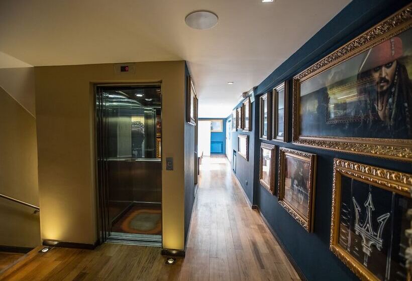 Fotos del hotel Winter Suites:  16