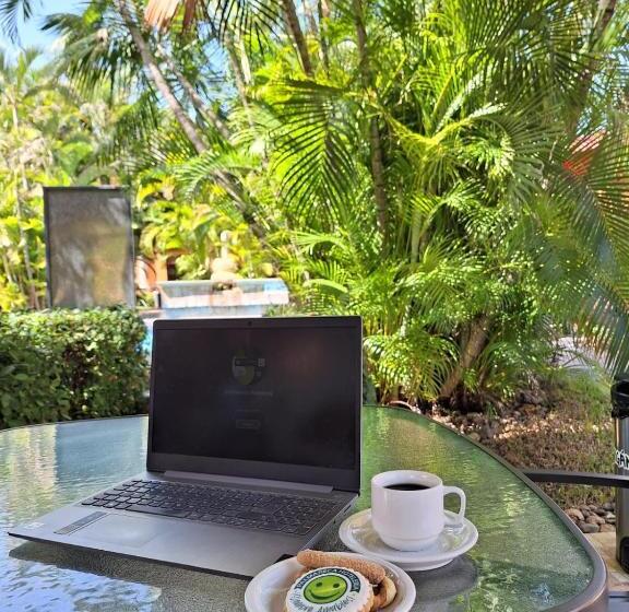 هتل Palmareca Inn Suites Studio