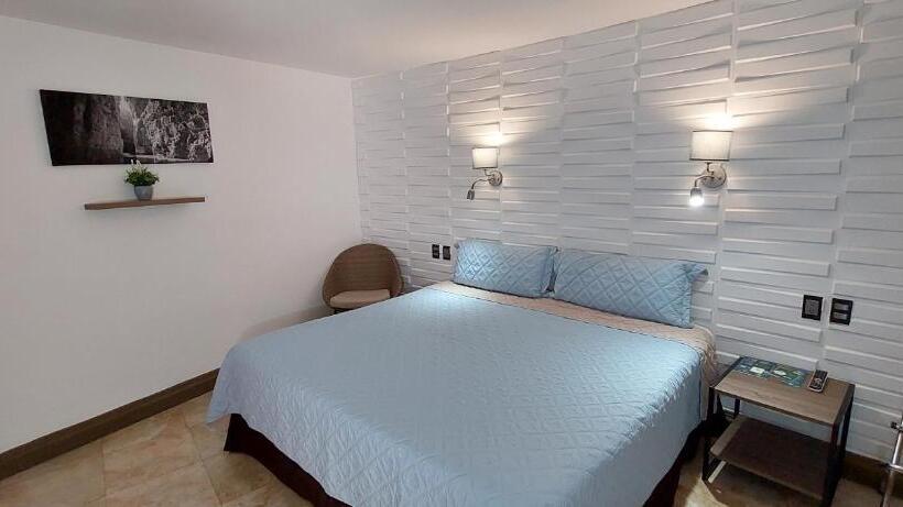 هتل Palmareca Inn Suites Studio