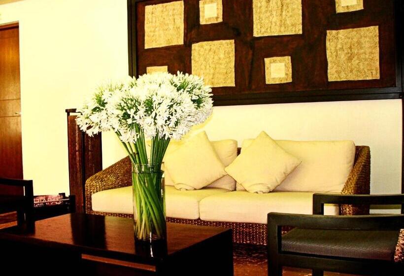 هتل Palmareca Inn Suites Studio
