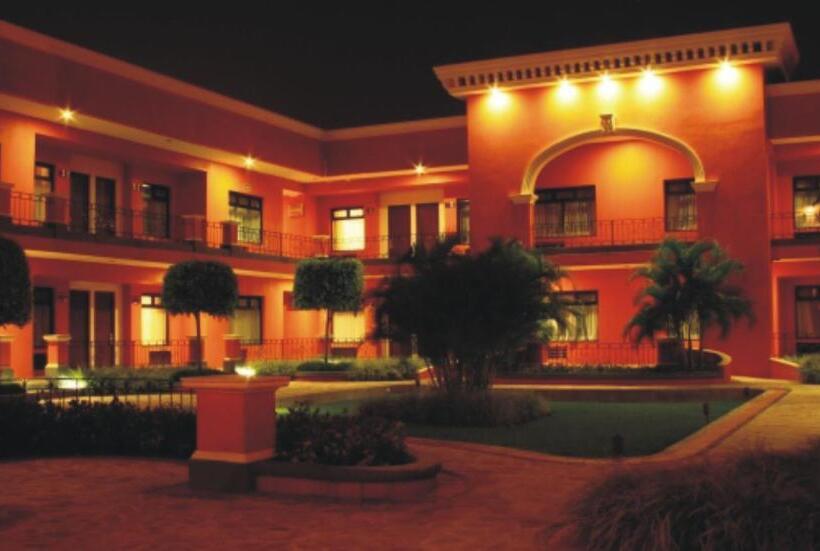 هتل Palmareca Inn Suites Studio