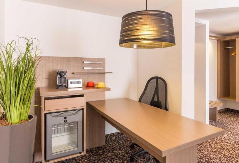 هتل Park Inn By Radisson Gottingen