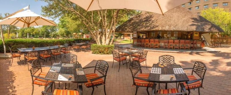 هتل Peermont Metcourt Inn At The Grand Palm Gaborone