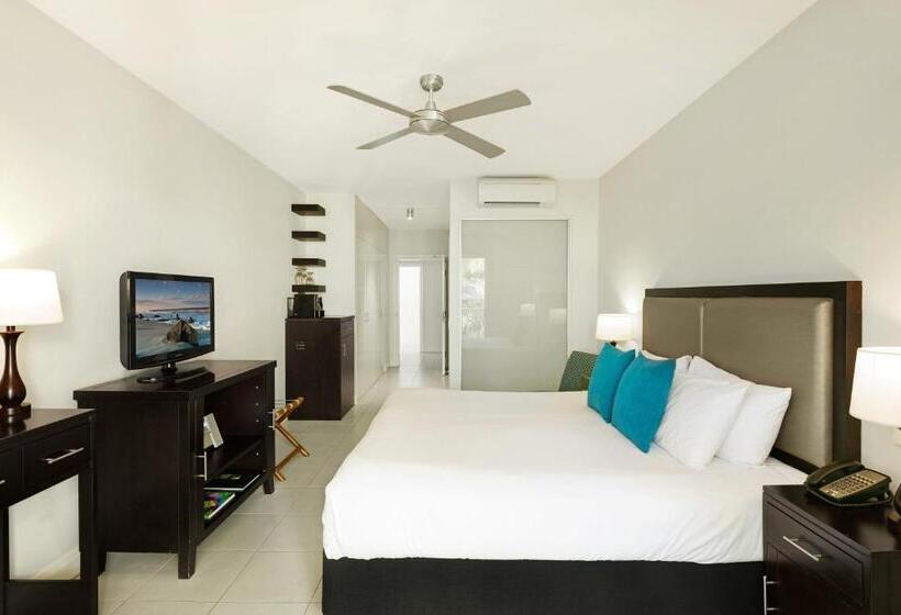 Отель Peppers Beach Club & Spa
