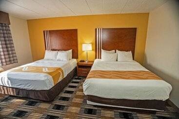 هتل Quality Inn Near Medical Center