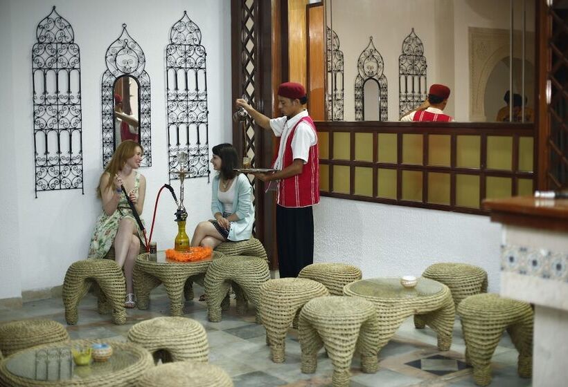 هتل Royal Lido Resort & Spa