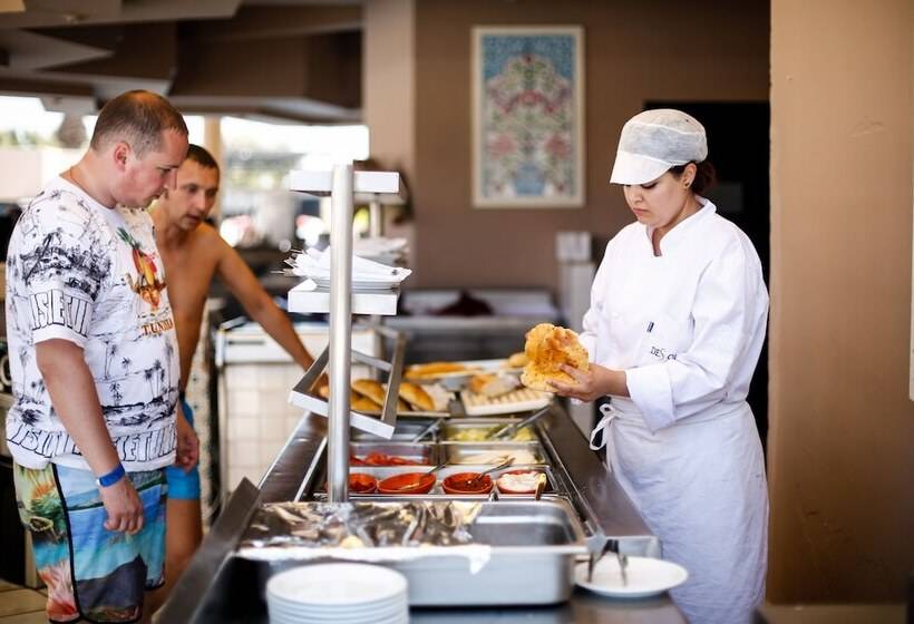 هتل Royal Lido Resort & Spa