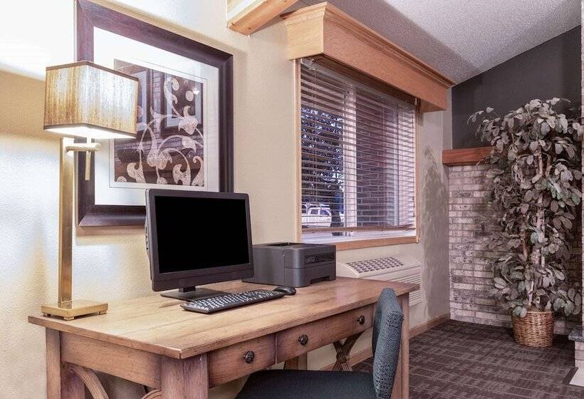 Surestay Plus Hotel By Best Western Litchfield