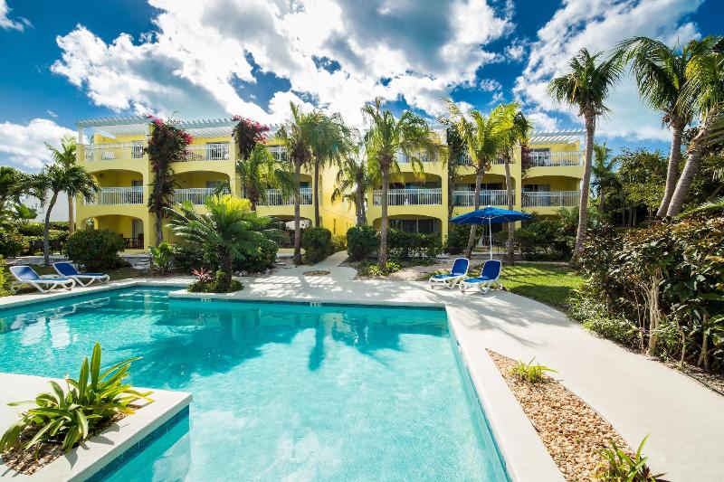 هتل The Inn At Grace Bay