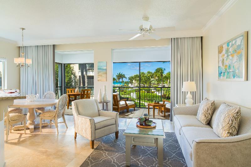 هتل The Sands At Grace Bay