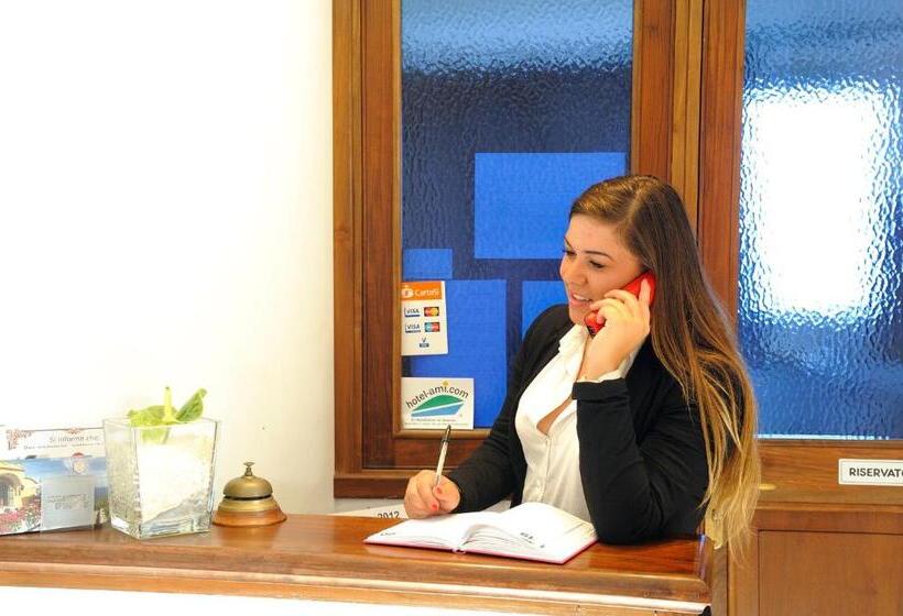 هتل Villa Felice Relais