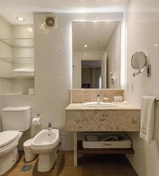 هتل Villa Morra Suites