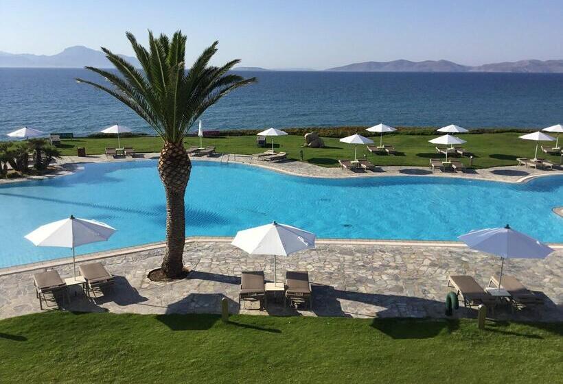 Neptune Luxury Resort