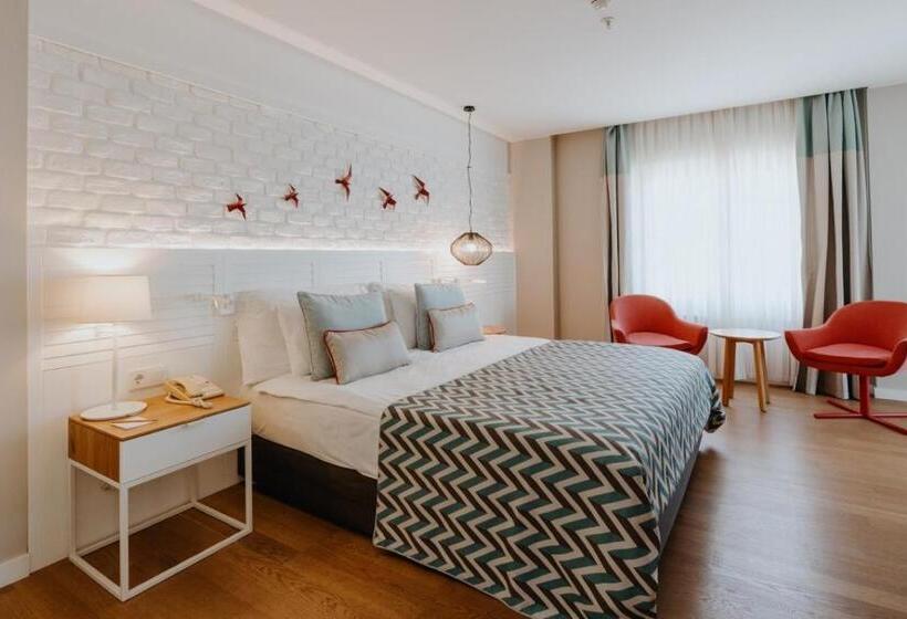 استراحتگاه Akra Kemer