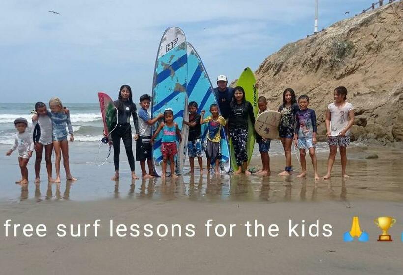 هاستل Hostal Puerto Engabao El Surf Shelter