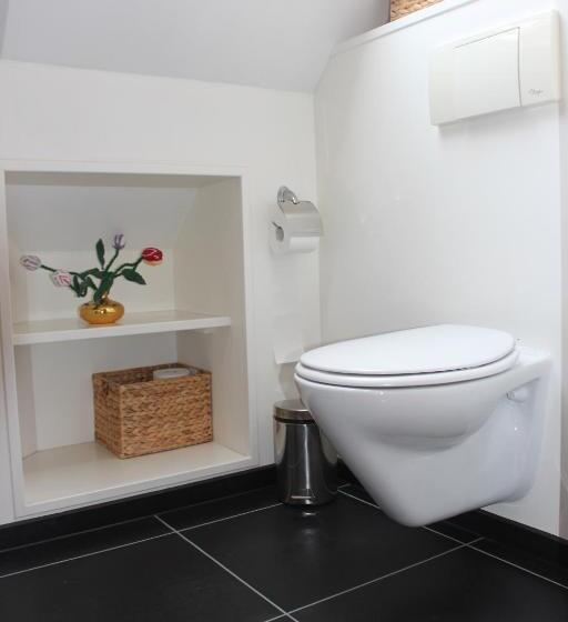 צימר Hof Van Lutten