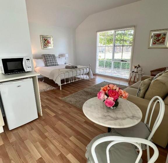 酒店 Birchwood Cottage