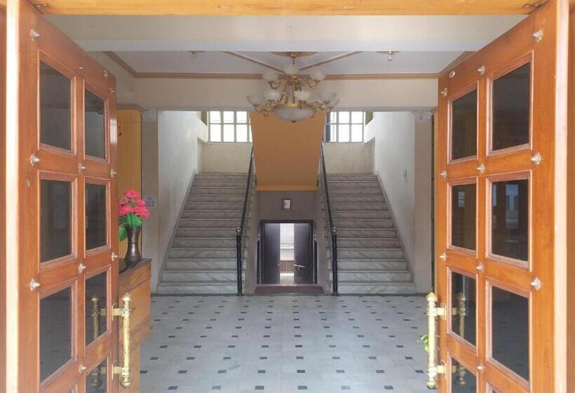 فندق Narayan Palace