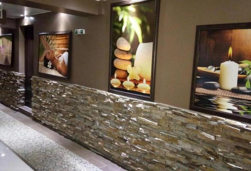 بنسيون Einstein House & Spa