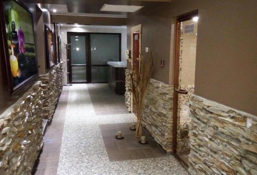 بنسيون Einstein House & Spa