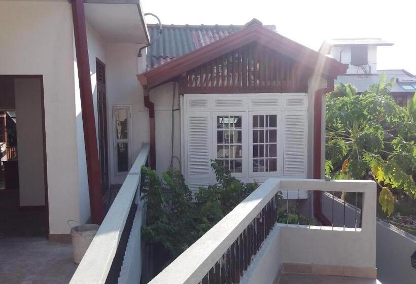 膳宿费 Majestic Apartments