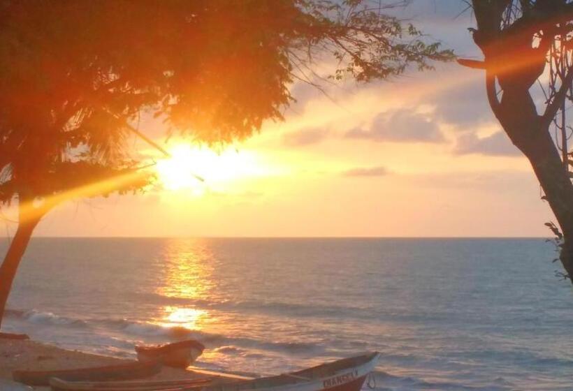 پانسیون Playa Kai Glamping
