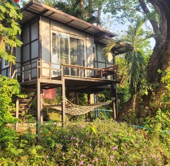 פנסיון Sawan Srang Nang Kaew