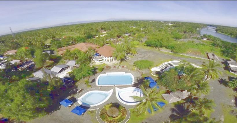 אתר נופש Gazebo Pools And Restaurant