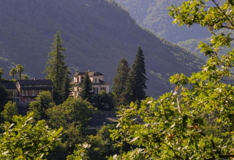 Wild Valley Hostel   Villa Edera