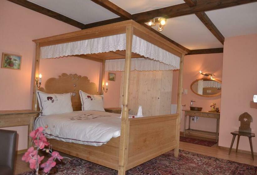 ホテル Garni Fluela Susch