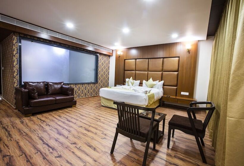 Отель Jalashray Resort