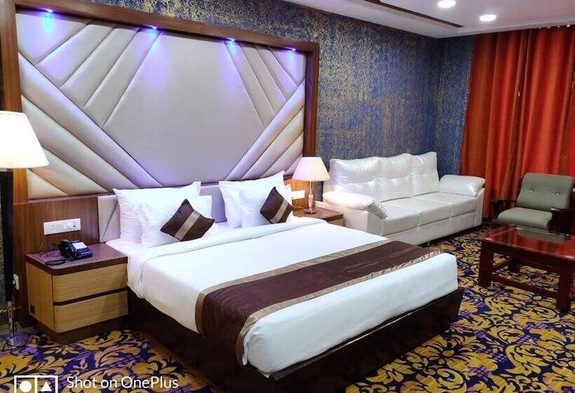 בית מלון כפרי Vishnu Empire