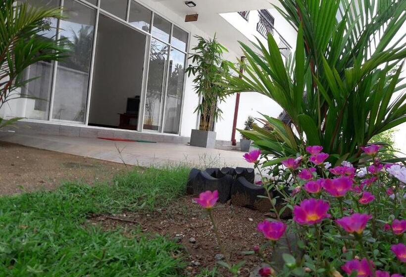 ホテル White Wall