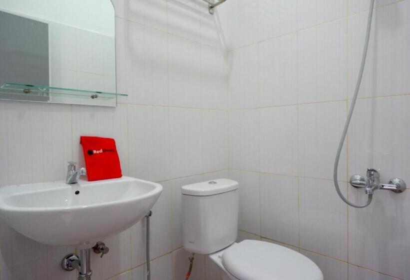 بنسيون Reddoorz Near Alun Alun Kaliwungu Kendal