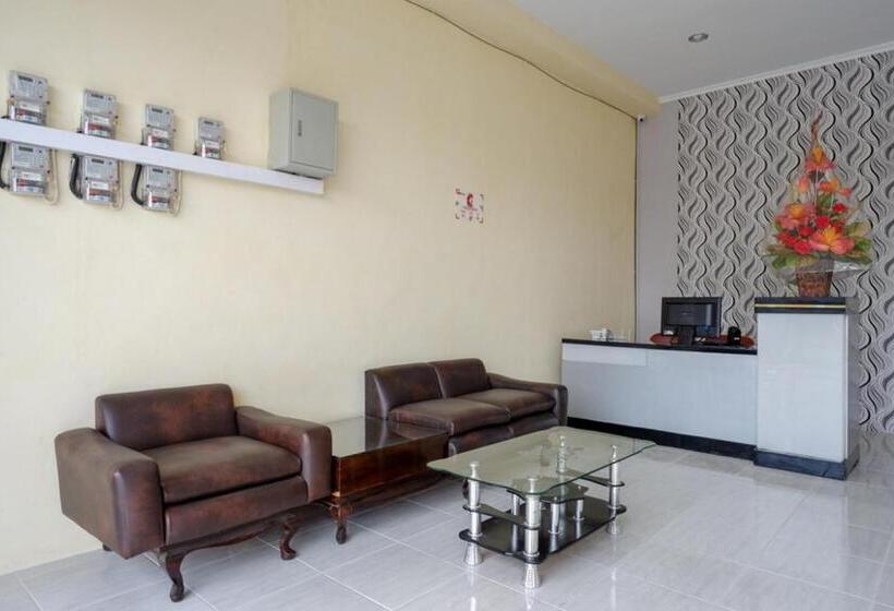 بنسيون Reddoorz Near Graha Saba Buana Solo