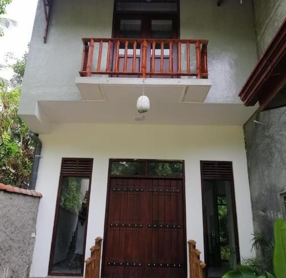 פנסיון Sinali Villa