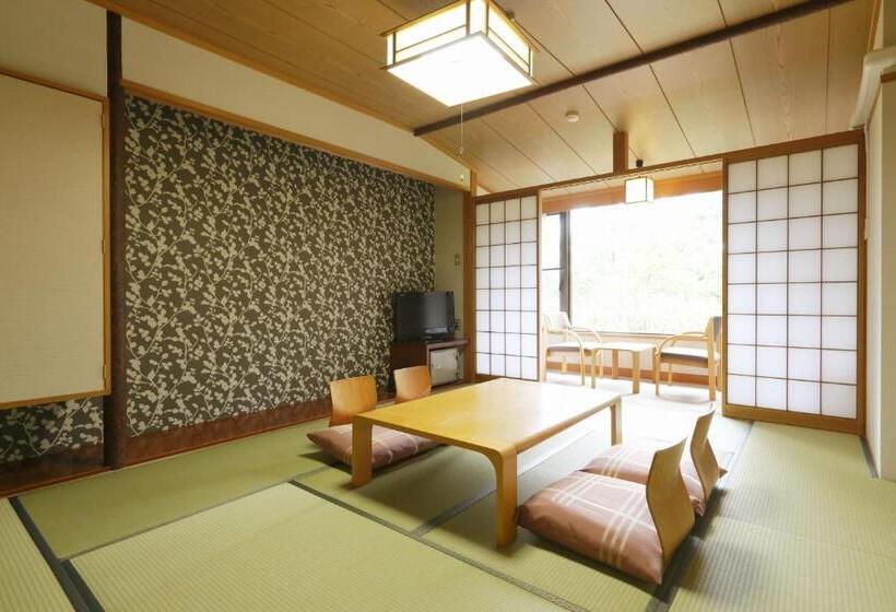 ريوكان Kyukamura Noto Chirihama