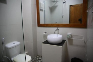 Aqua Hotel Fernando S Bar