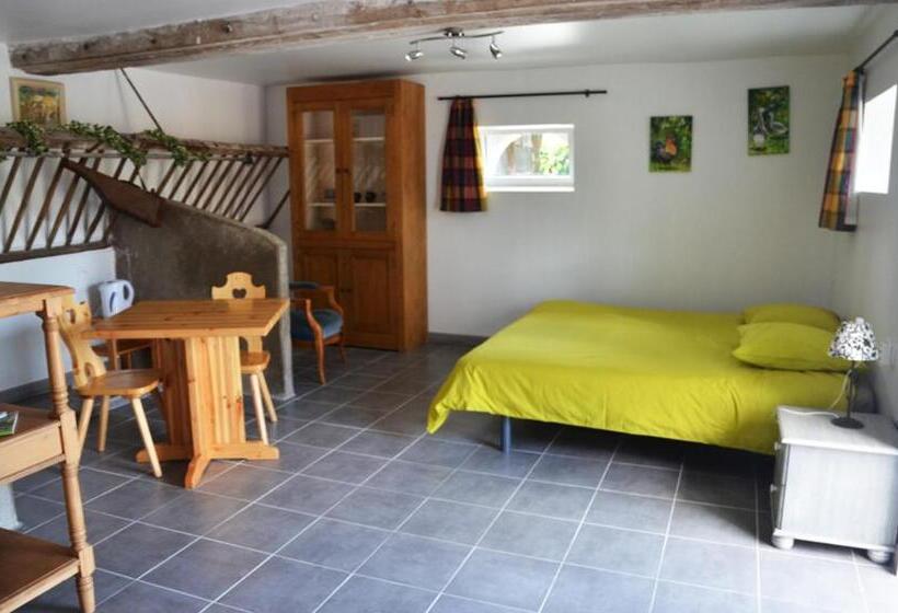 تختخواب و صبحانه La Petite Ferme