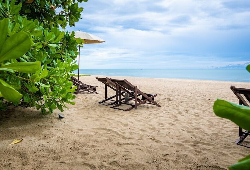בית מלון כפרי Baan Klang Aow Beach Resort
