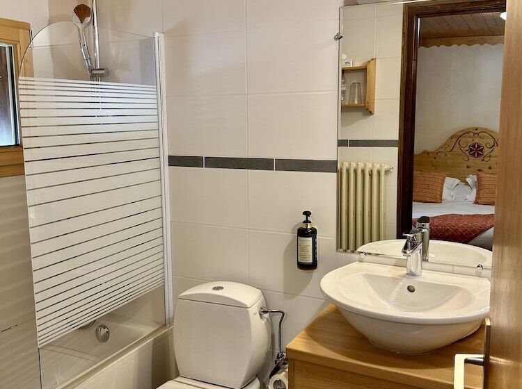 فندق Hameau Des Prodains   Hôtel