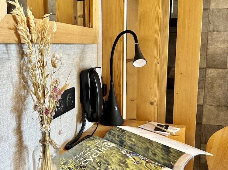 فندق Hameau Des Prodains   Hôtel