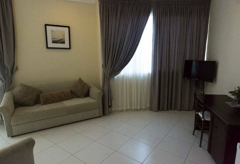 فندق Karela Beach Resort