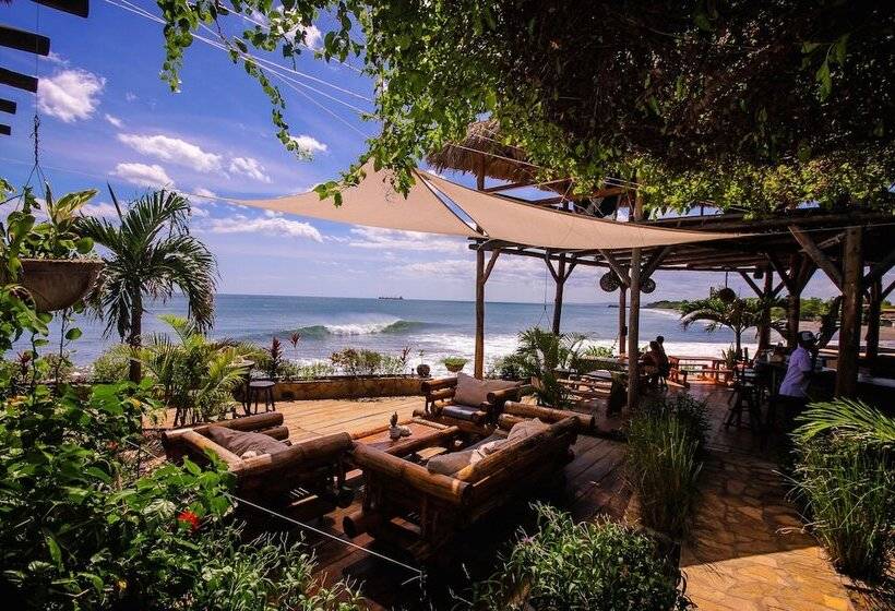 هتل Miramar Surfcamp