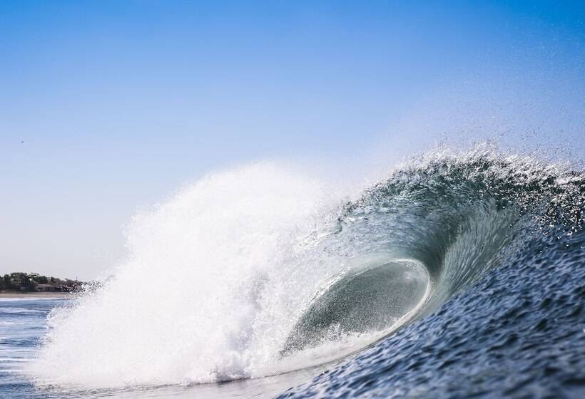 هتل Miramar Surfcamp