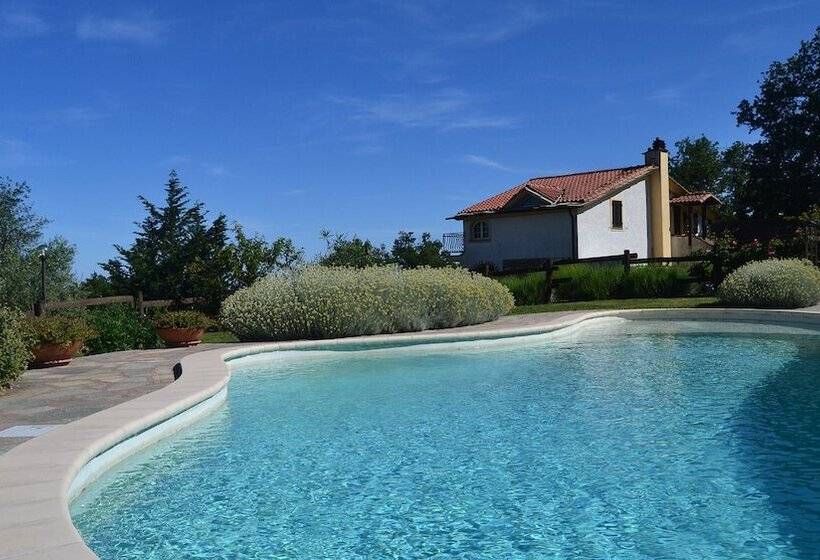 فندق ريفى Agriturismo Il Roccolo