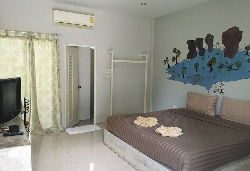 هتل The Palm Village