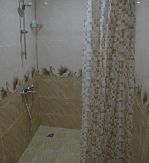 پانسیون Bjnihouse, Guest House